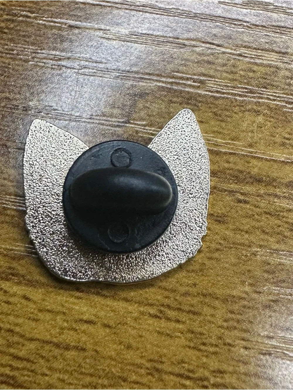 Enamel Cat Face Pin - White and Pink